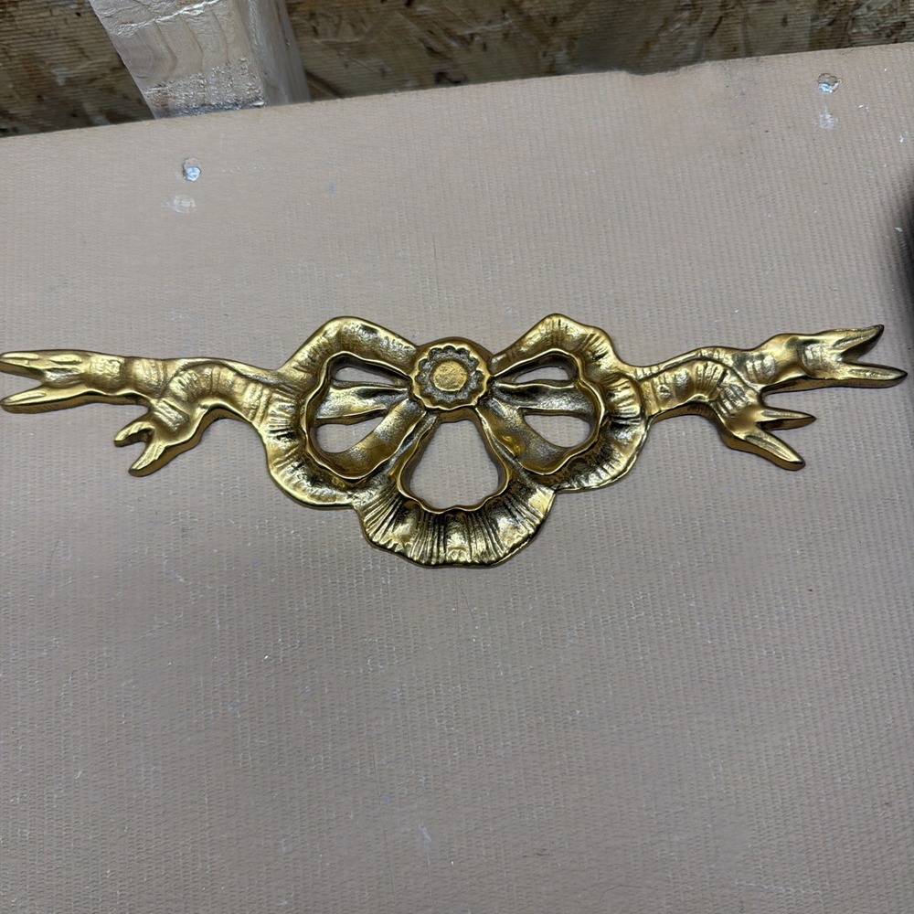 Vtg 10.5" Solid Brass Ribbon Bow Wall Hanging Door Topper Swag Hollywood Regency